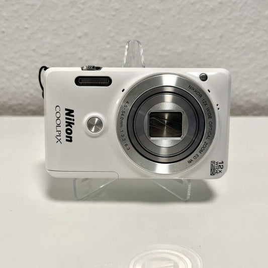 Nikon coolpix s6900 Compact Digital Camera with all accessories