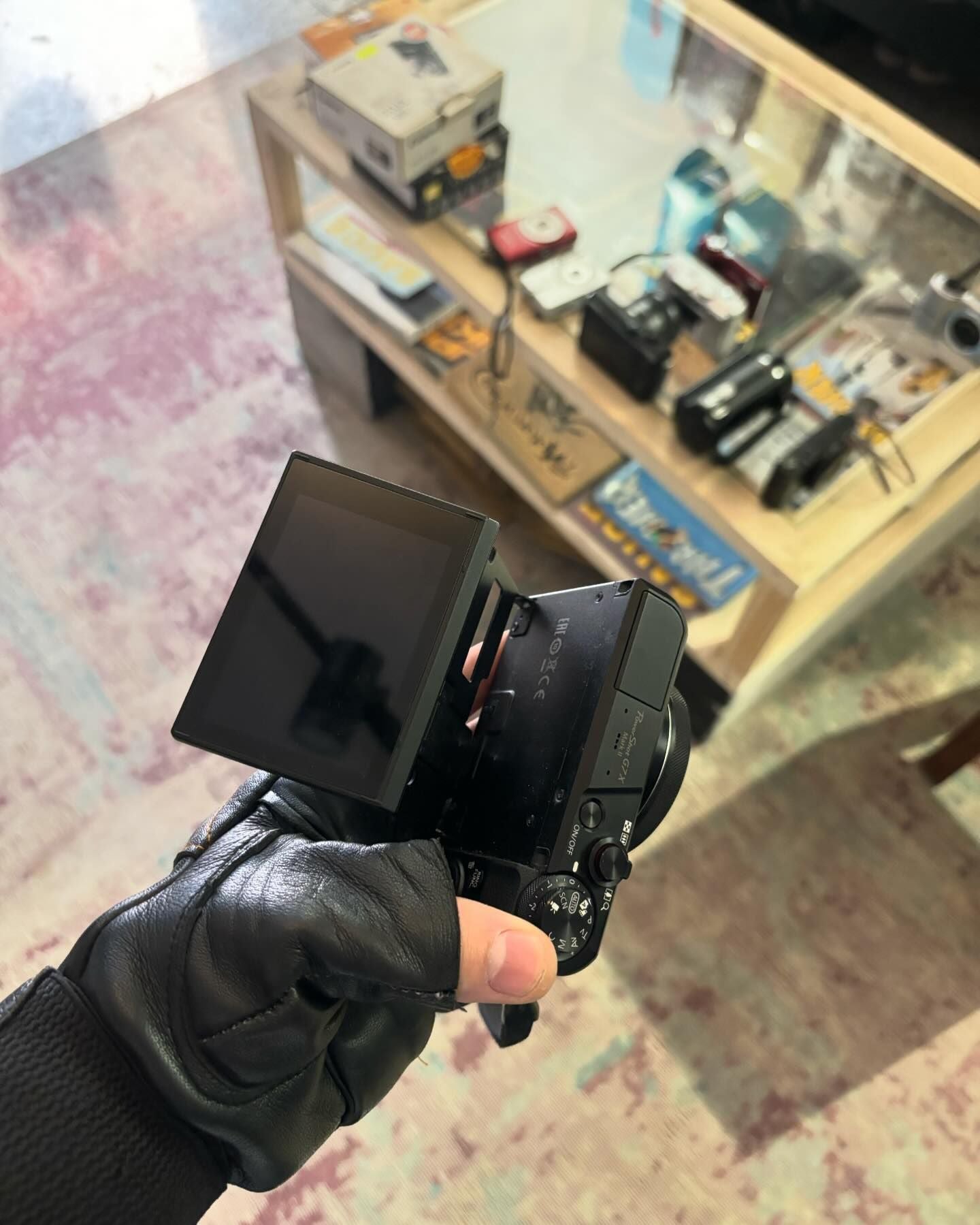 Canon PowerShot G7X Mark II - Pocket-Sized Performer