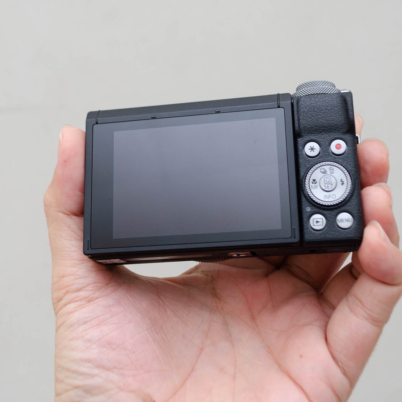 Canon PowerShot G7X Mark III - High Quality, Compact Size