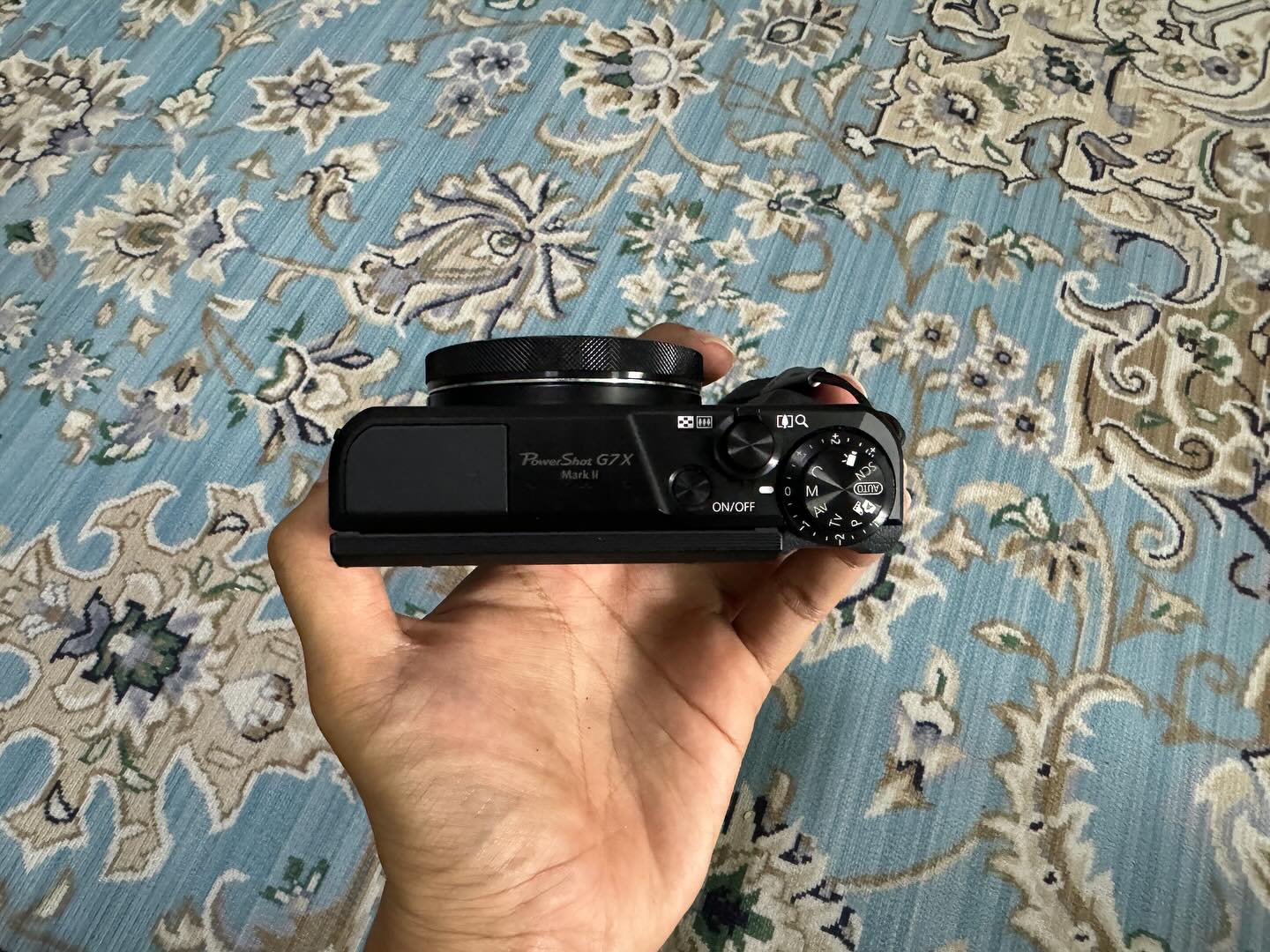 Canon PowerShot G7X Mark II - Versatile and Reliable