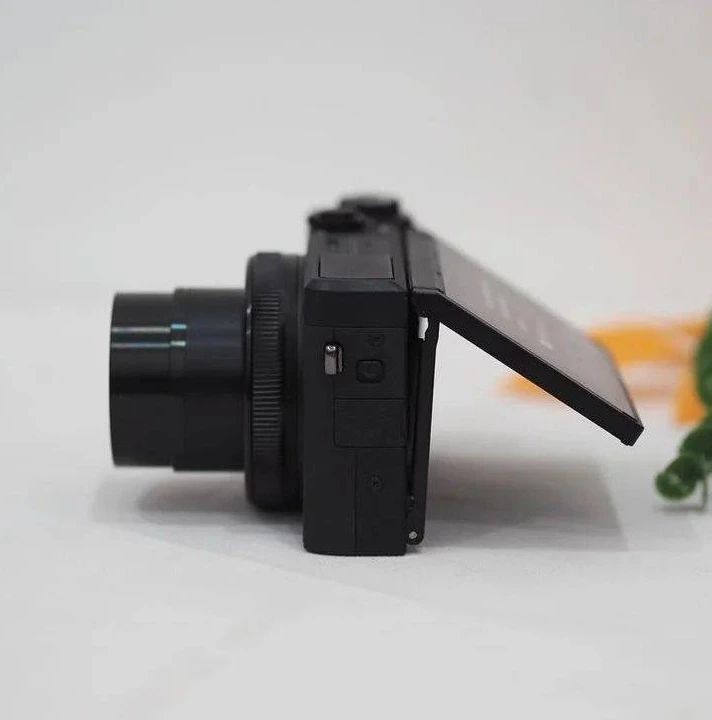 Canon PowerShot G7X Mark III - Like New