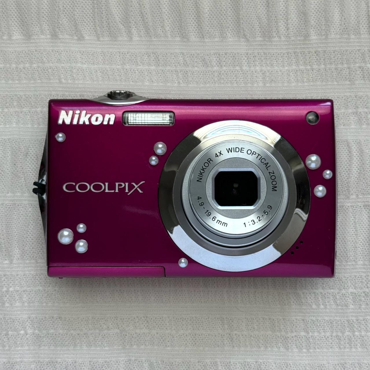 Nikon Coolpix S4000 Digital Camera - Great Condition