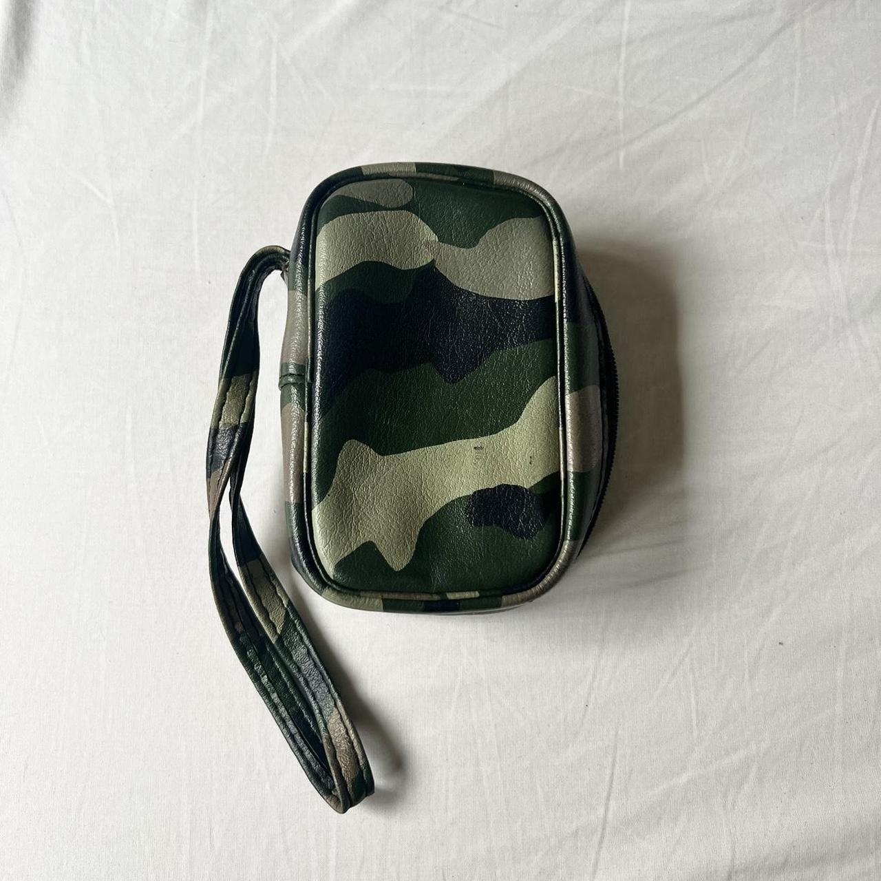 MintGear™ vintage nikon coolpix s230 10mp hot pink digital camera