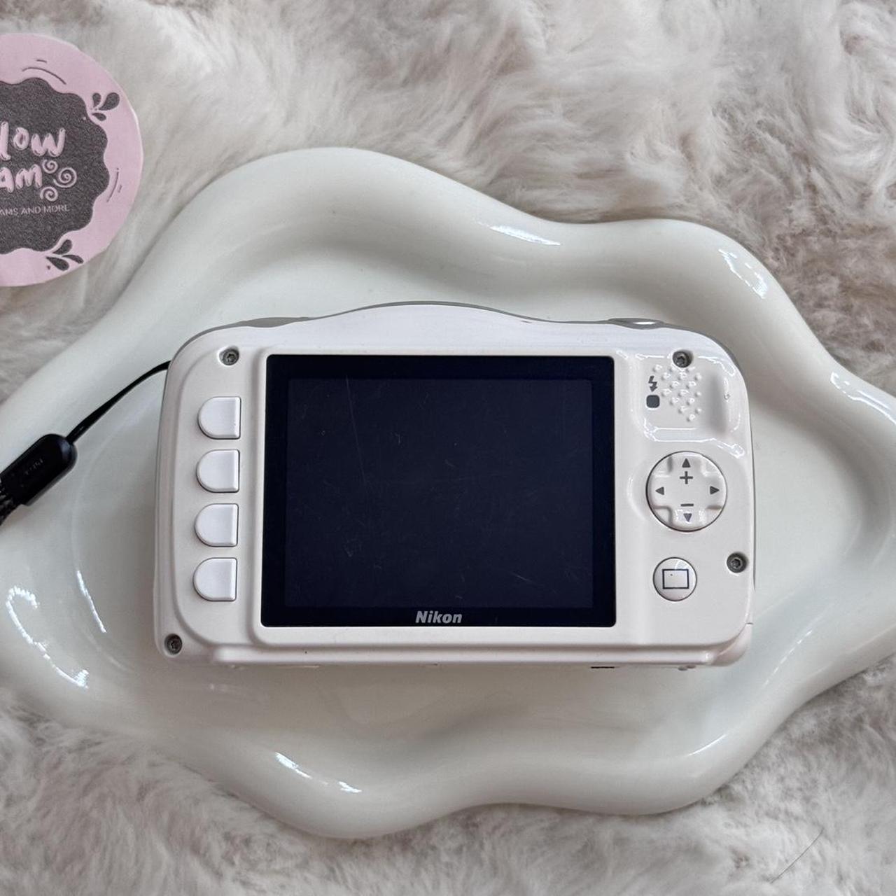 MintGear™ nikon coolpix w100 waterprood and shockproof camera 13 3mp digital camera