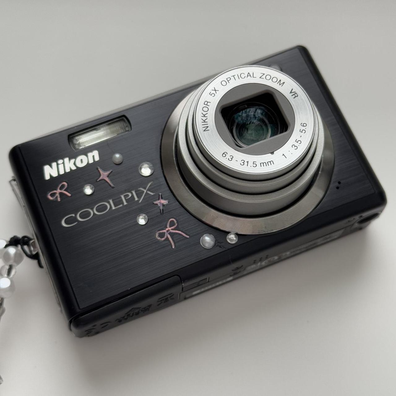 MintGear™ nikon coolpix s560 digital camera