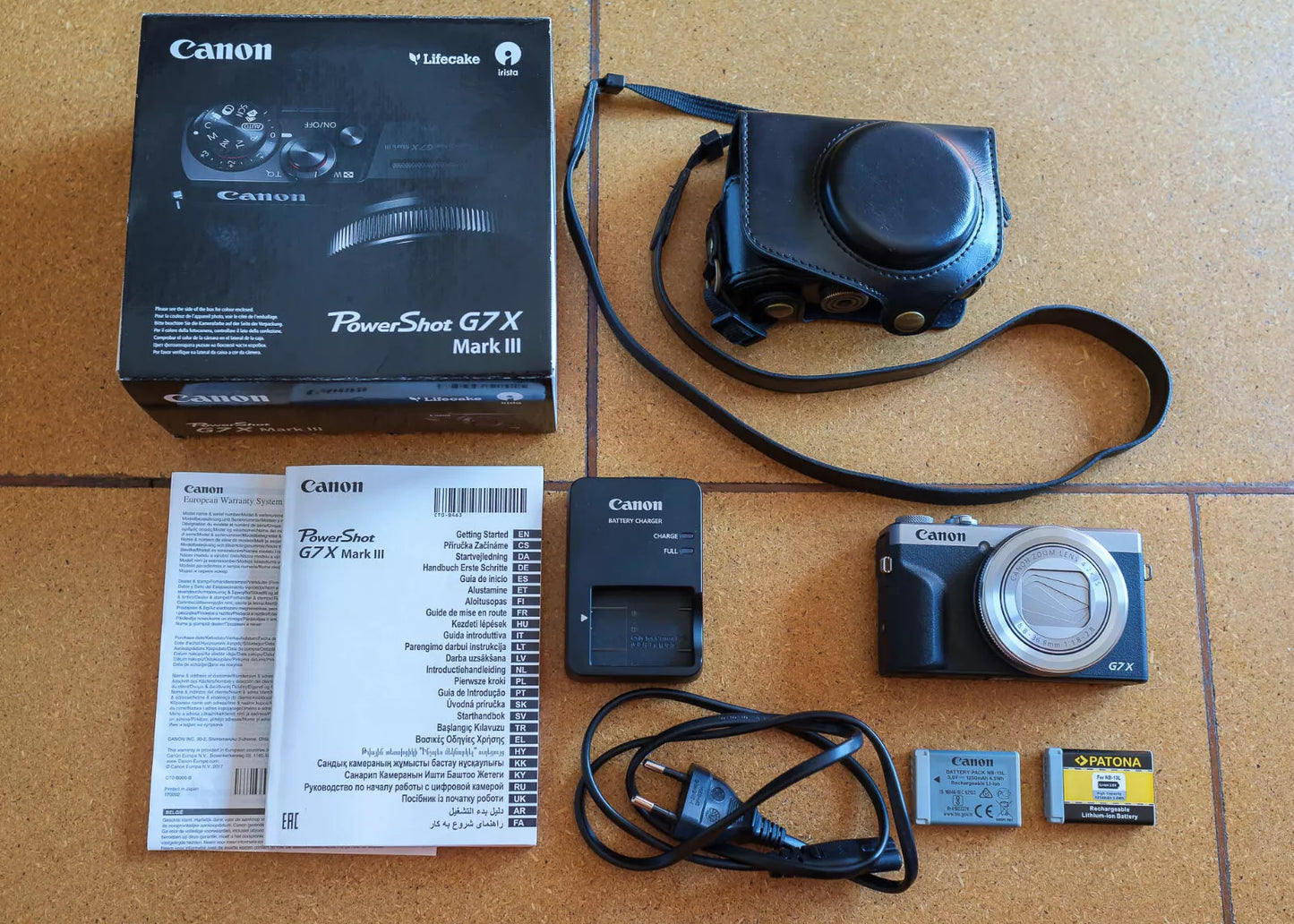 Canon PowerShot G7X Mark III - Like New