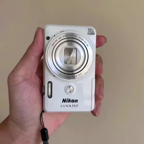 Nikon coolpix s6900 Compact Digital Camera - white (tested)